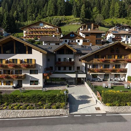 Hotel Vernel Santa Cristina Val Gardena Eksteriør billede
