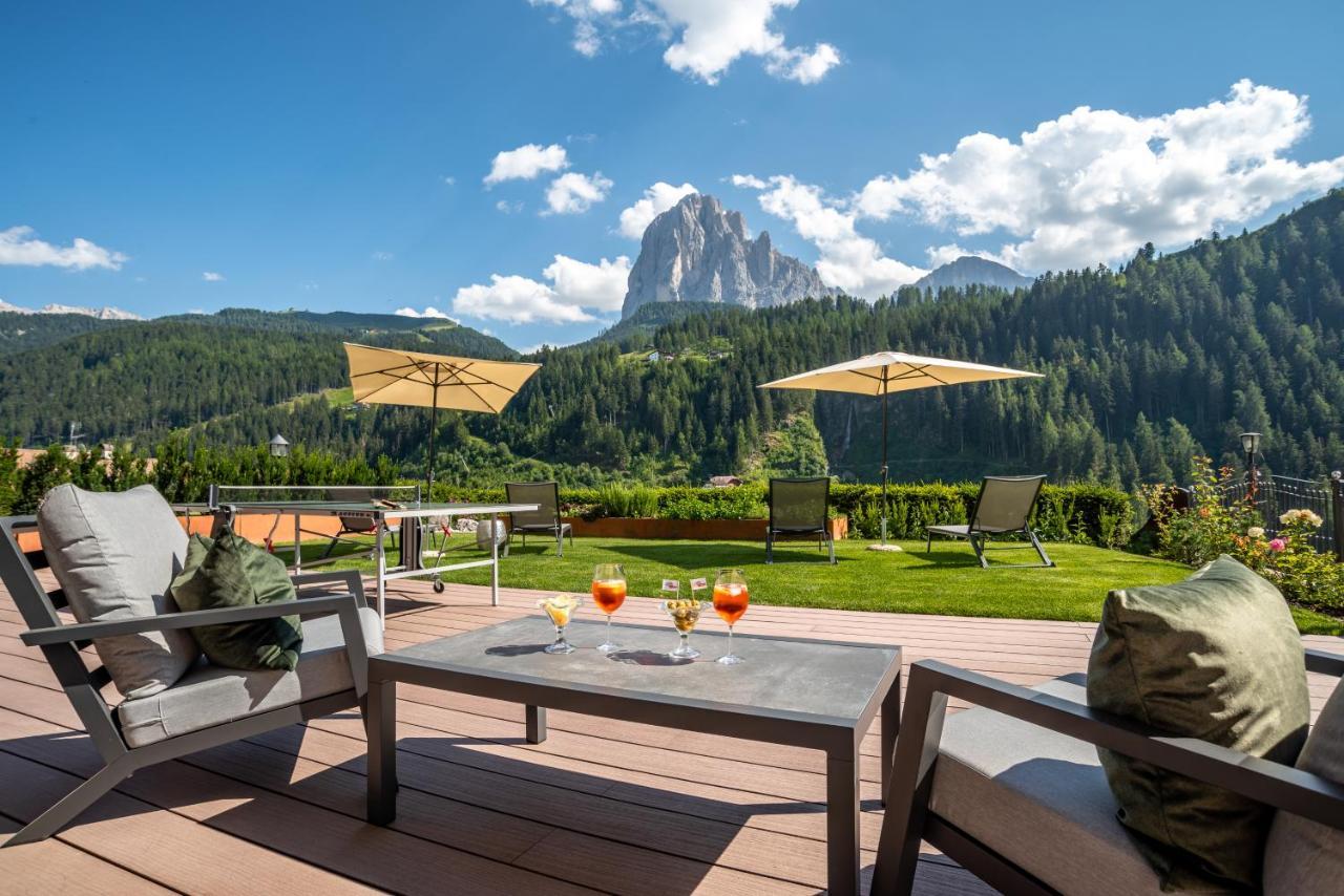 Hotel Vernel Santa Cristina Val Gardena Eksteriør billede