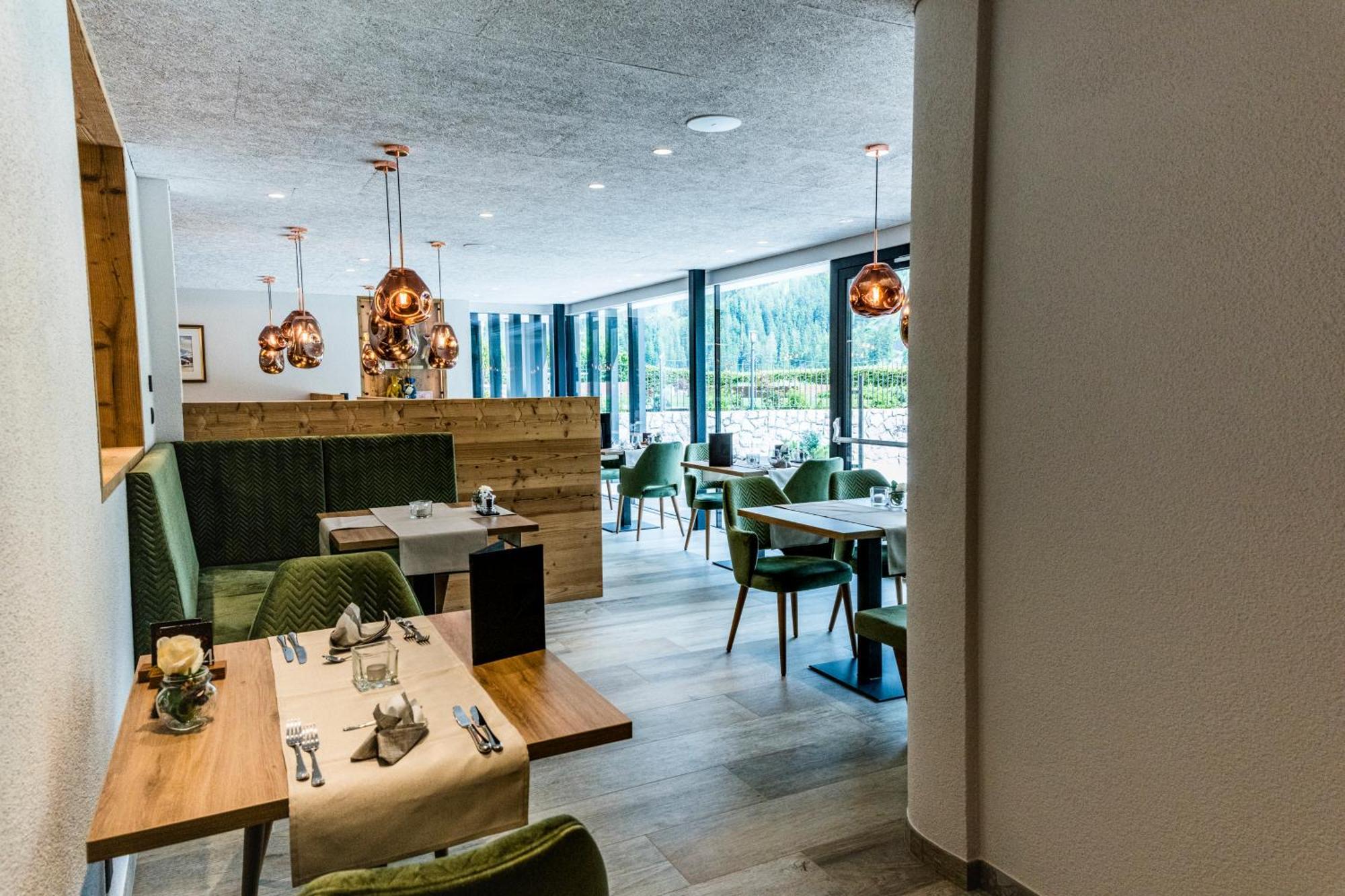 Hotel Vernel Santa Cristina Val Gardena Eksteriør billede
