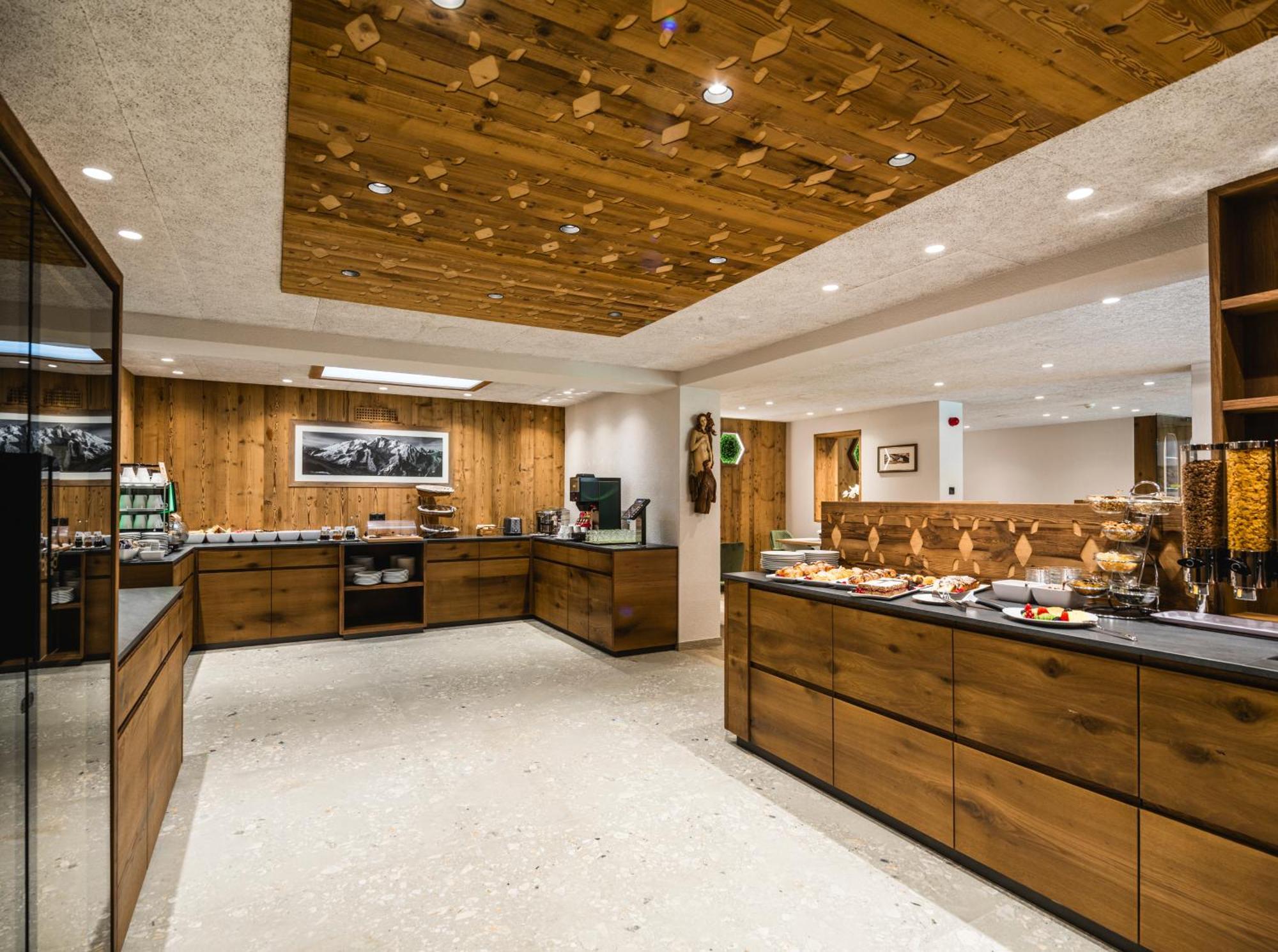 Hotel Vernel Santa Cristina Val Gardena Eksteriør billede