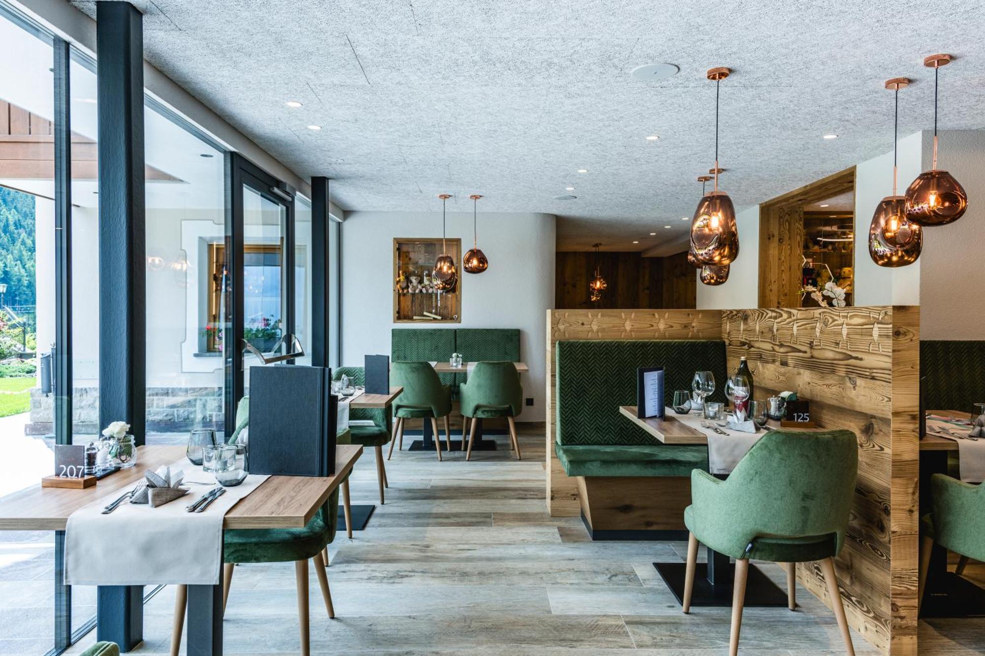 Hotel Vernel Santa Cristina Val Gardena Eksteriør billede