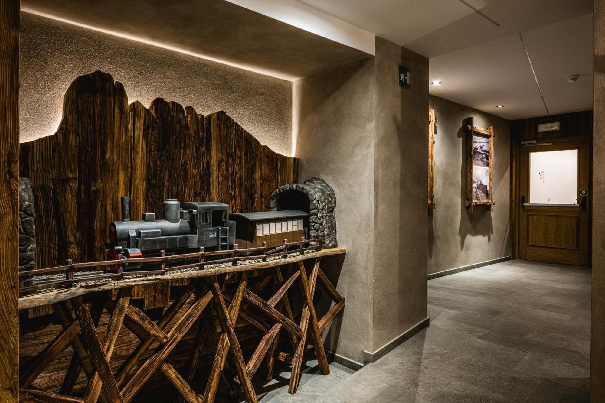 Hotel Vernel Santa Cristina Val Gardena Eksteriør billede
